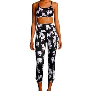 Kate Spade New York x Beyond Yoga Black Floral High-Waist Cropped Leggings